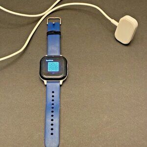 Gizmo Watch 2 ZW20 - Verizon Smartwatch for Kids w/ Charger/Replicable Band.